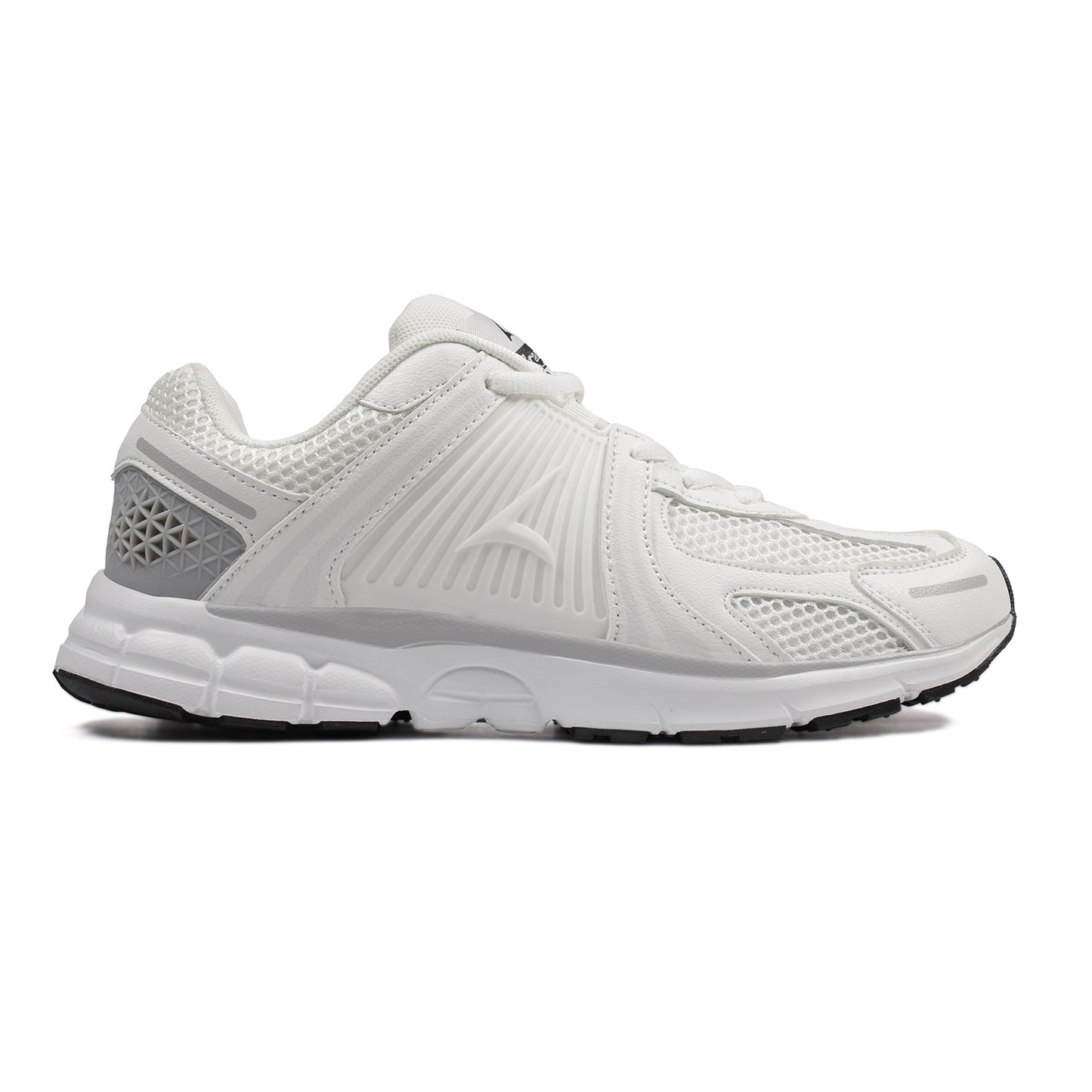 Tracer Shoes | White | Men's Collection