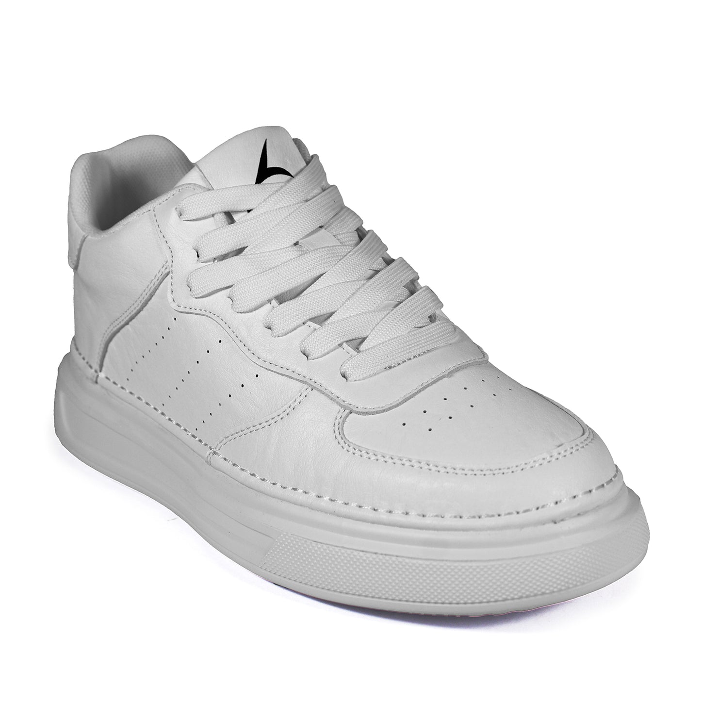 Tracer Shoes | White | Men's Collection