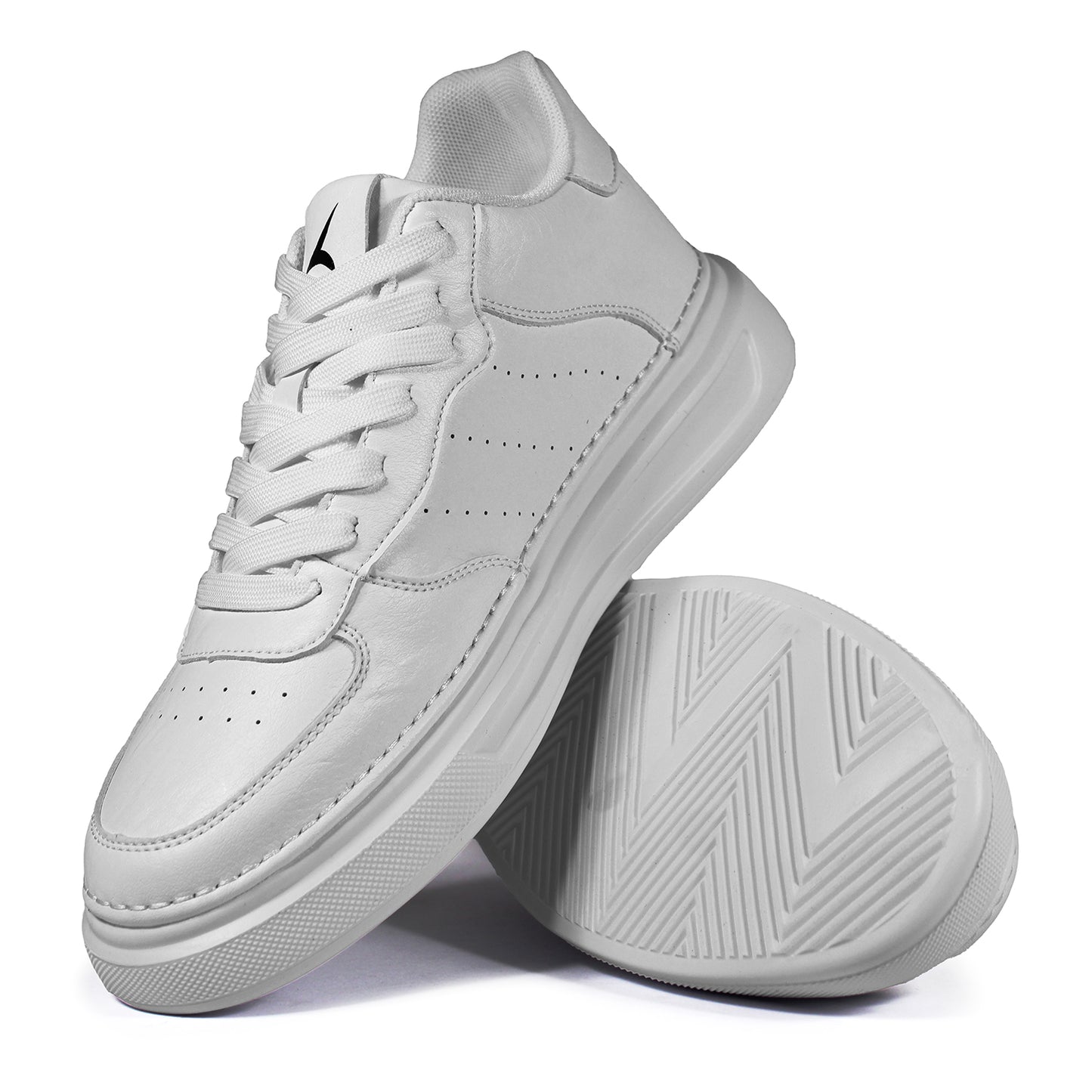 Tracer Shoes | White | Men's Collection