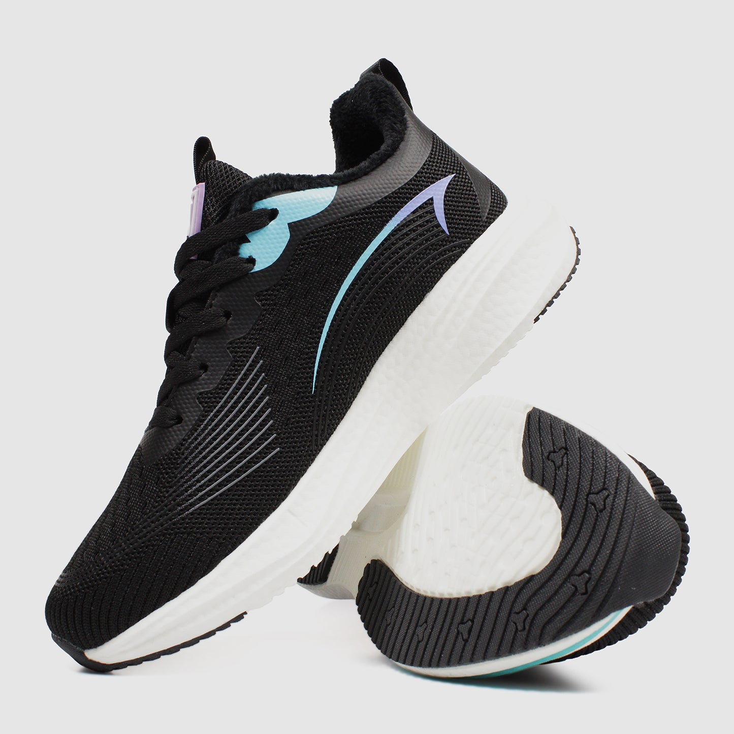 Tracer Shoes | Black | Women's Collection