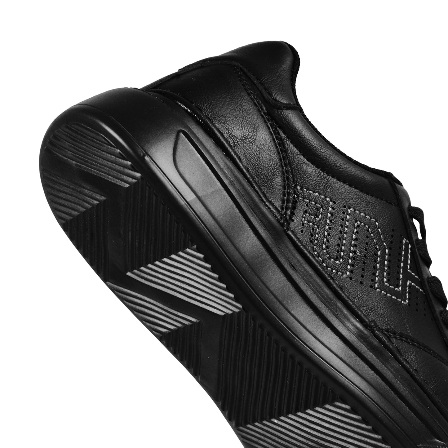 Tracer Shoes | Black | Men's Collection