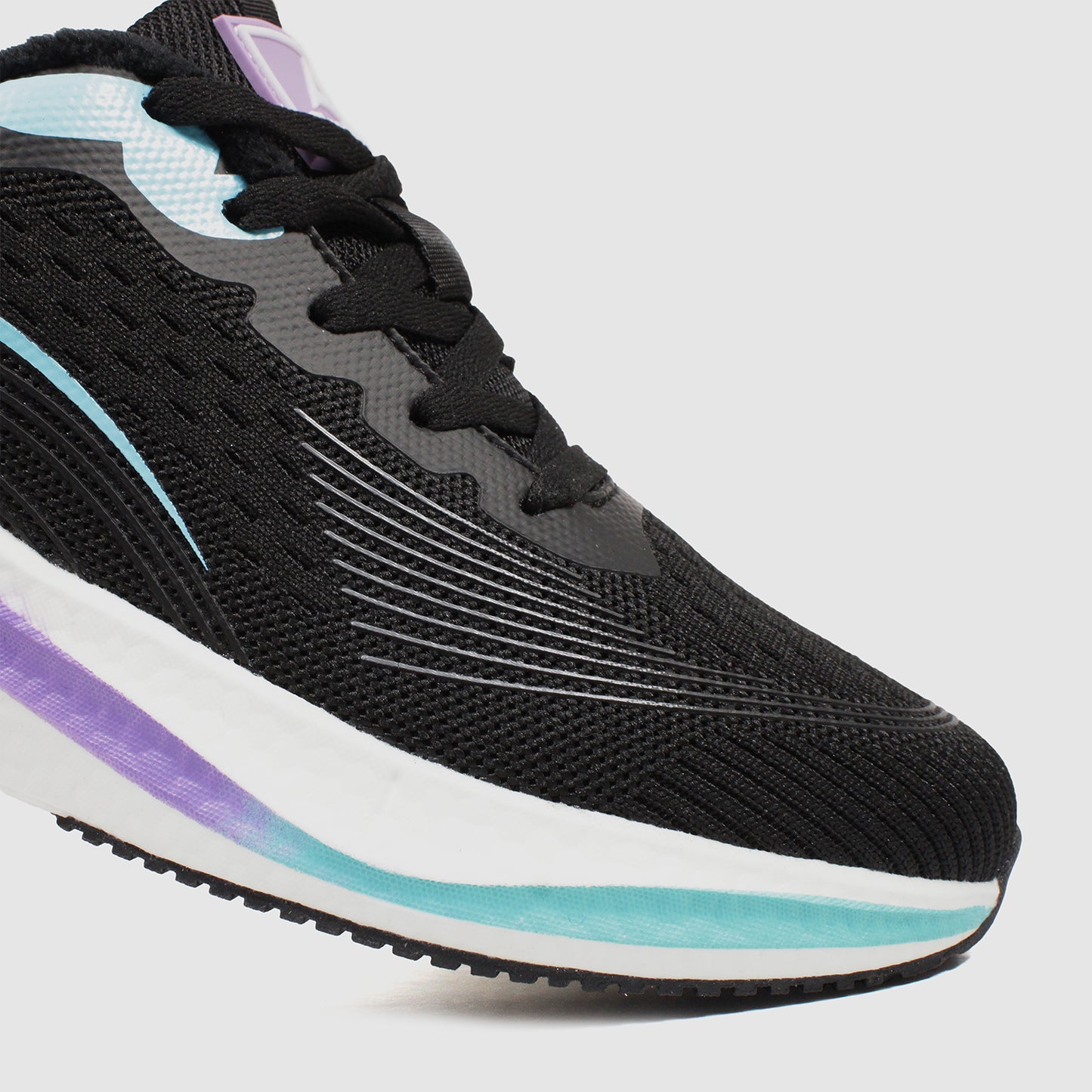 Tracer Shoes | Black | Women's Collection
