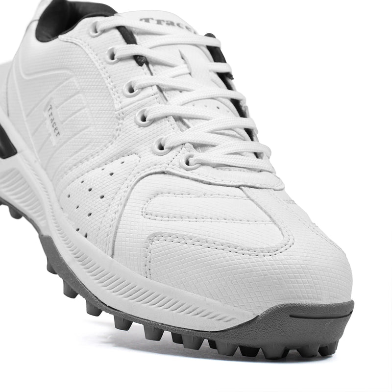 Tracer Cricket Shoes